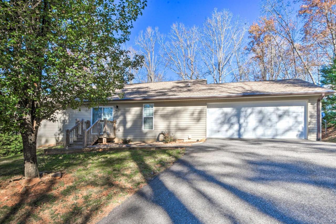 Blairsville Home With Deck And Stunning Mountain Views Hood Exterior photo